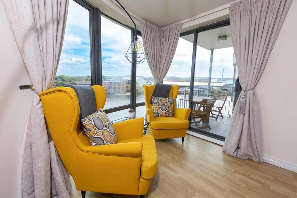 Stunning Views And City Side-Belfast City-2 Bedroom-5 Guests-Wifi & Parking Buitenkant foto