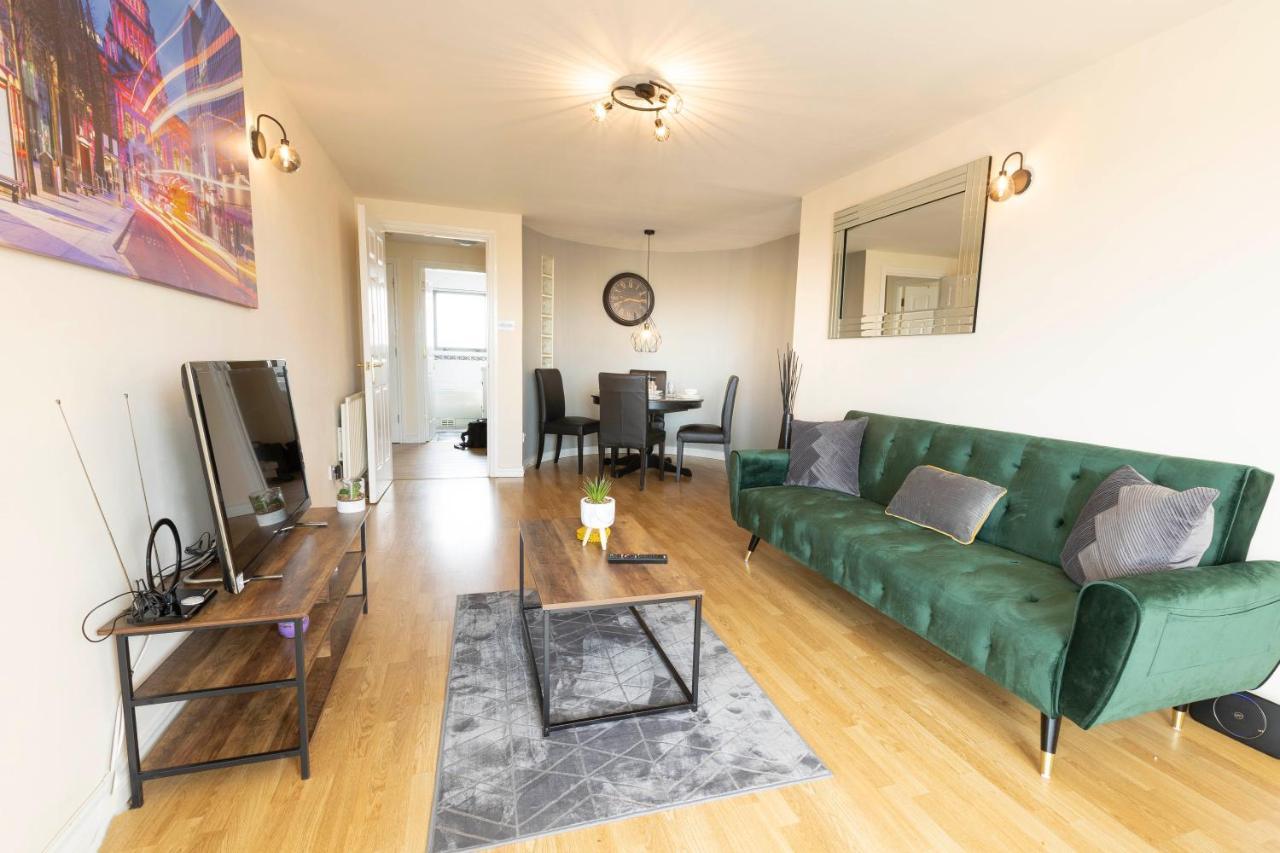 Stunning Views And City Side-Belfast City-2 Bedroom-5 Guests-Wifi & Parking Buitenkant foto
