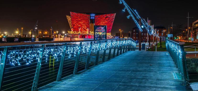 Stunning Views And City Side-Belfast City-2 Bedroom-5 Guests-Wifi & Parking Buitenkant foto