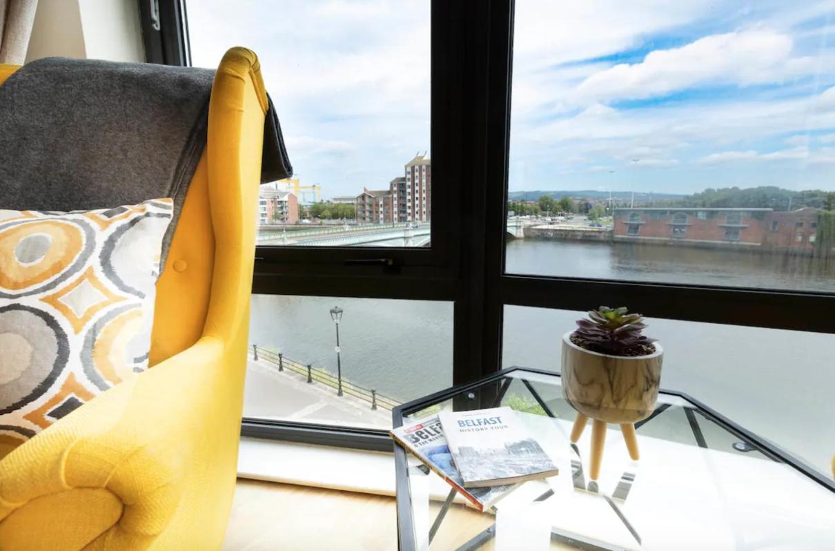 Stunning Views And City Side-Belfast City-2 Bedroom-5 Guests-Wifi & Parking Buitenkant foto